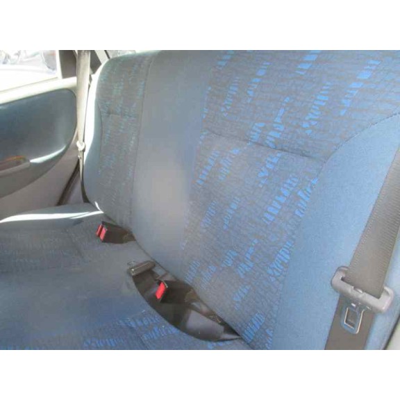 opel corsa c del año 2001