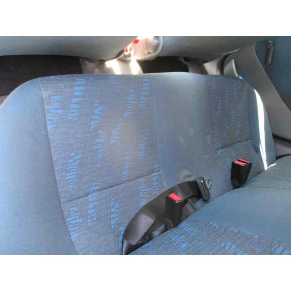 opel corsa c del año 2001