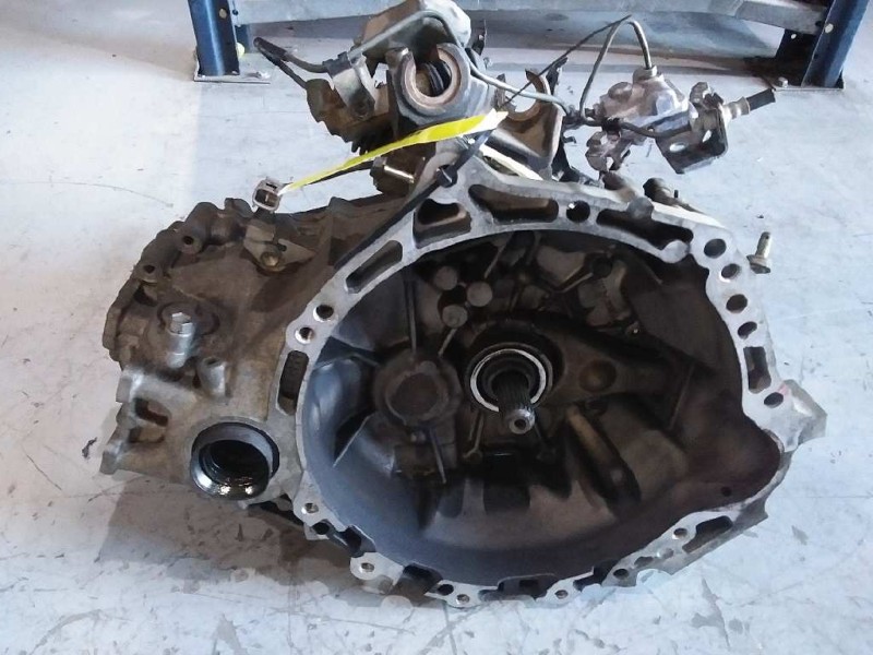 Recambio de caja casco para toyota auris 1.4 turbodiesel cat referencia OEM IAM   