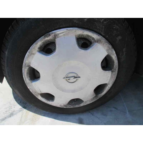 opel corsa c del año 2001