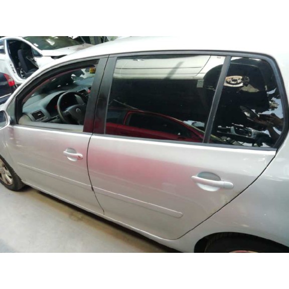 volkswagen golf v berlina (1k1) del año 2005