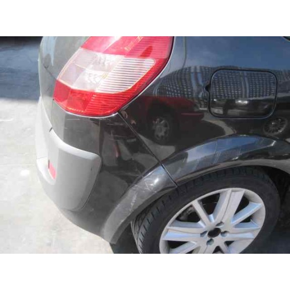 renault scenic ii del año 1950