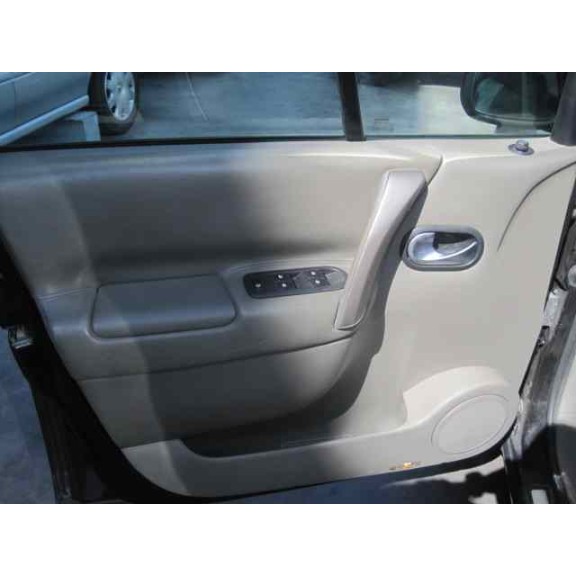 renault scenic ii del año 1950