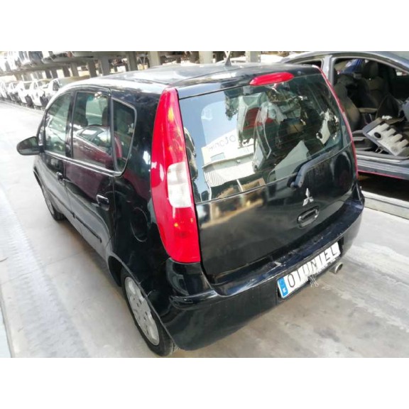 mitsubishi colt berlina 5 (z30a) del año 2006