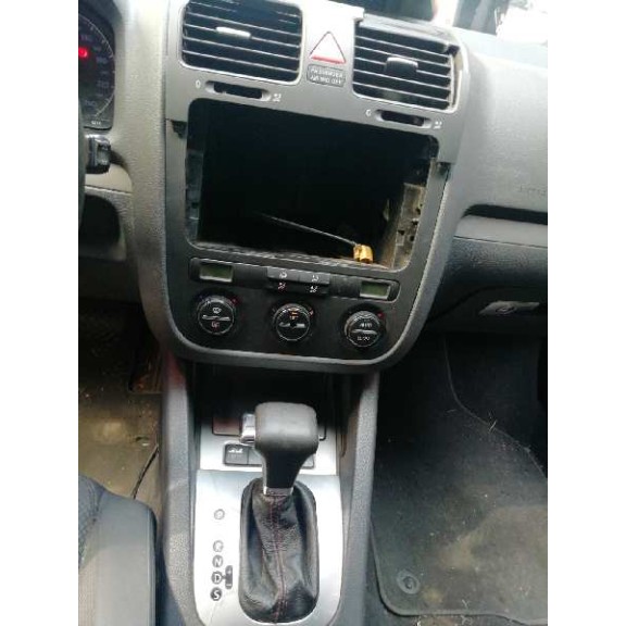 volkswagen golf v berlina (1k1) del año 2005