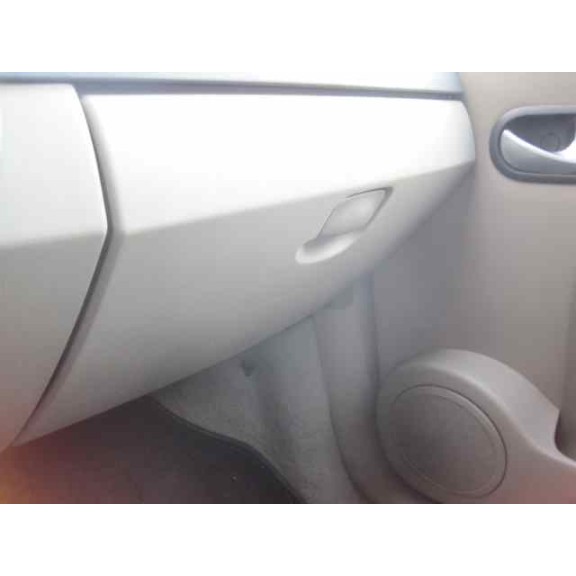 renault scenic ii del año 1950