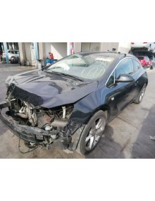 opel astra j gtc del año 2012