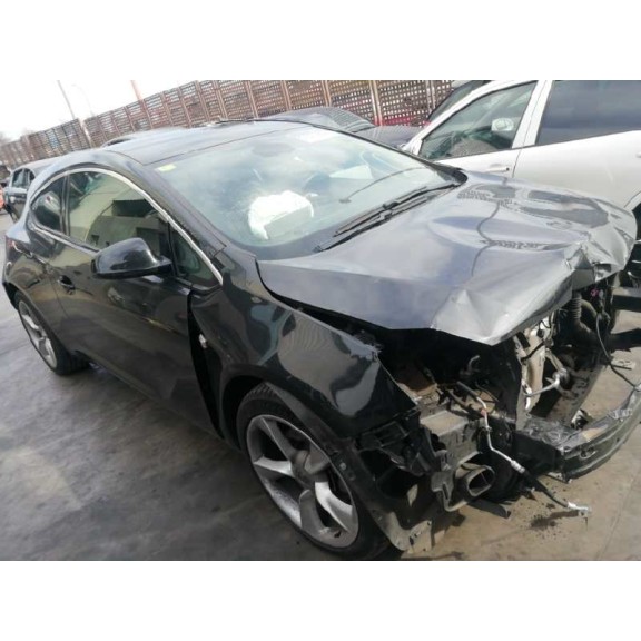 opel astra j gtc del año 2012