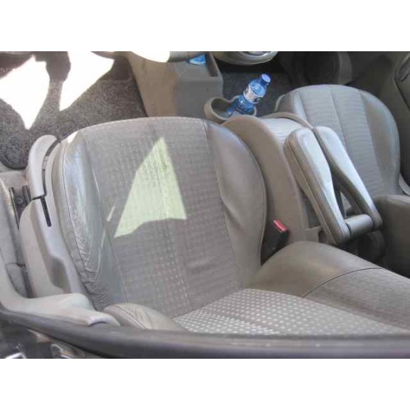 renault scenic ii del año 1950