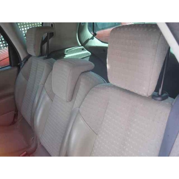 renault scenic ii del año 1950