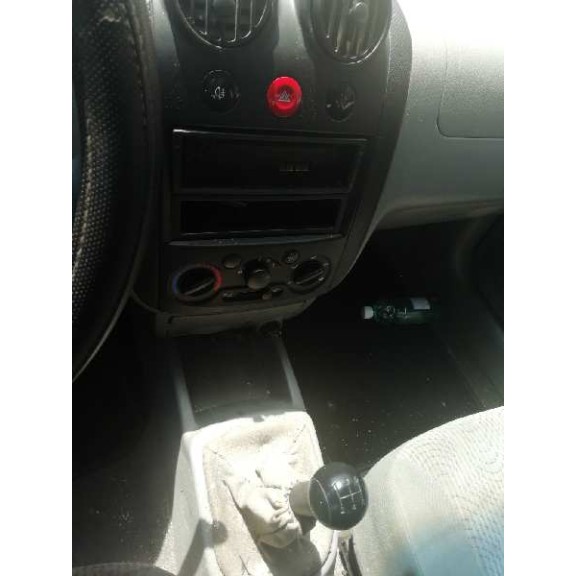 daewoo kalos del año 2004