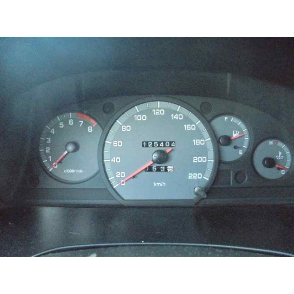 daewoo nubira berlina del año 2001