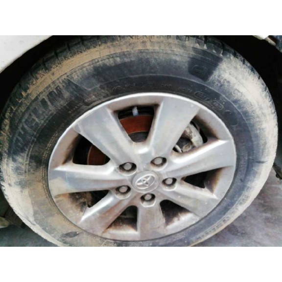 toyota auris del año 2012