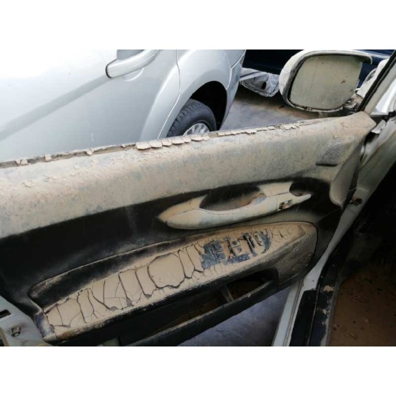 toyota auris del año 2012