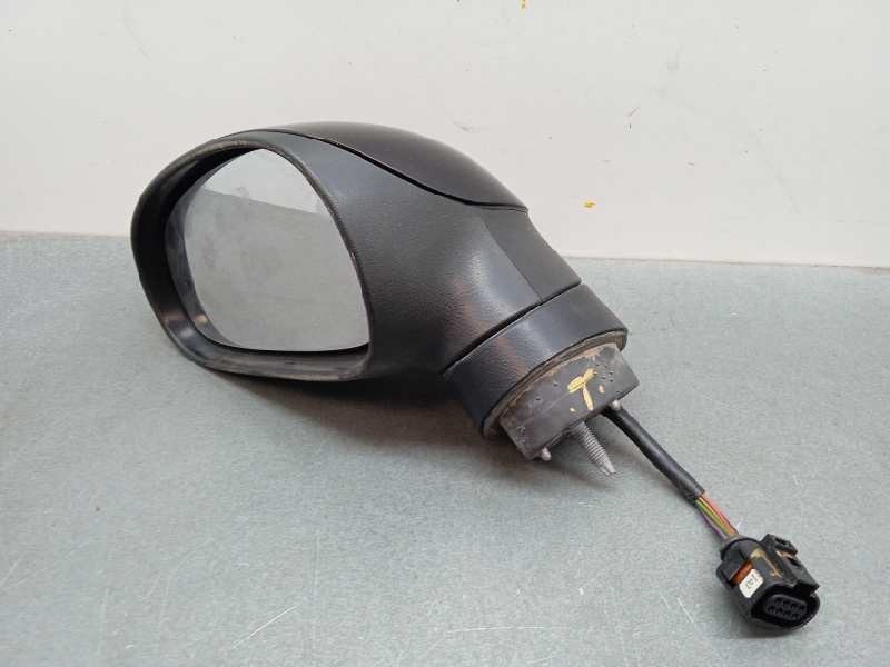 Recambio de retrovisor izquierdo para seat leon (1p1) reference referencia OEM IAM  1ºSERIE ABATIBLE. 7 PINS