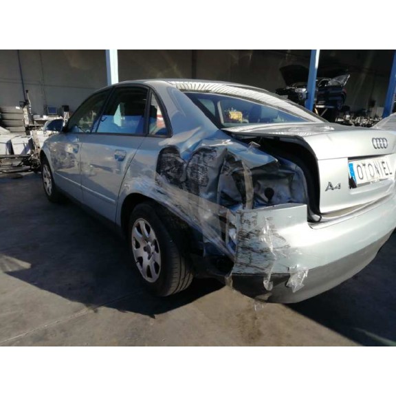 audi a4 berlina (8e) del año 2001
