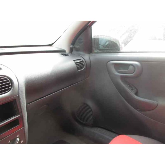 opel corsa c del año 2003