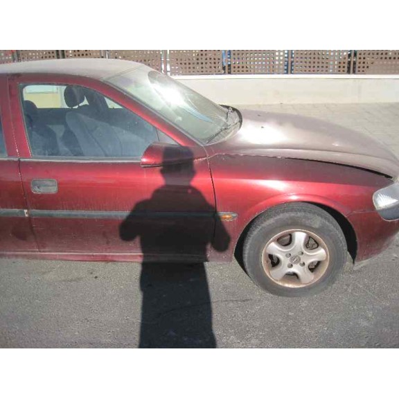 opel vectra b berlina del año 1997