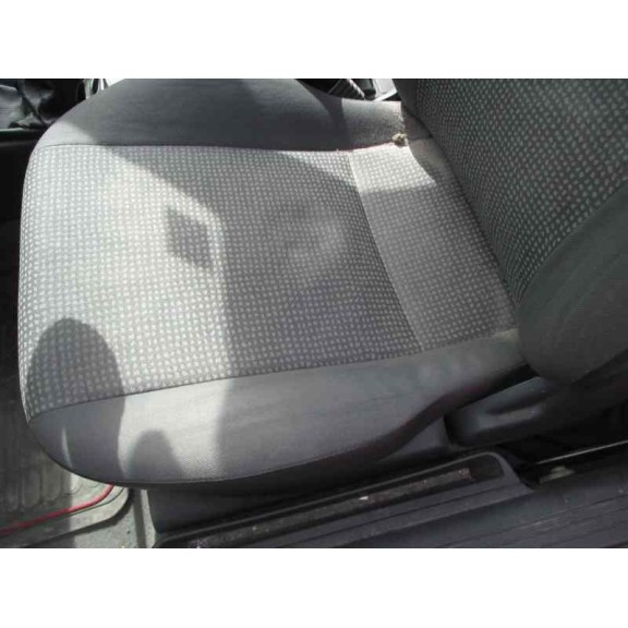 opel corsa c del año 2003