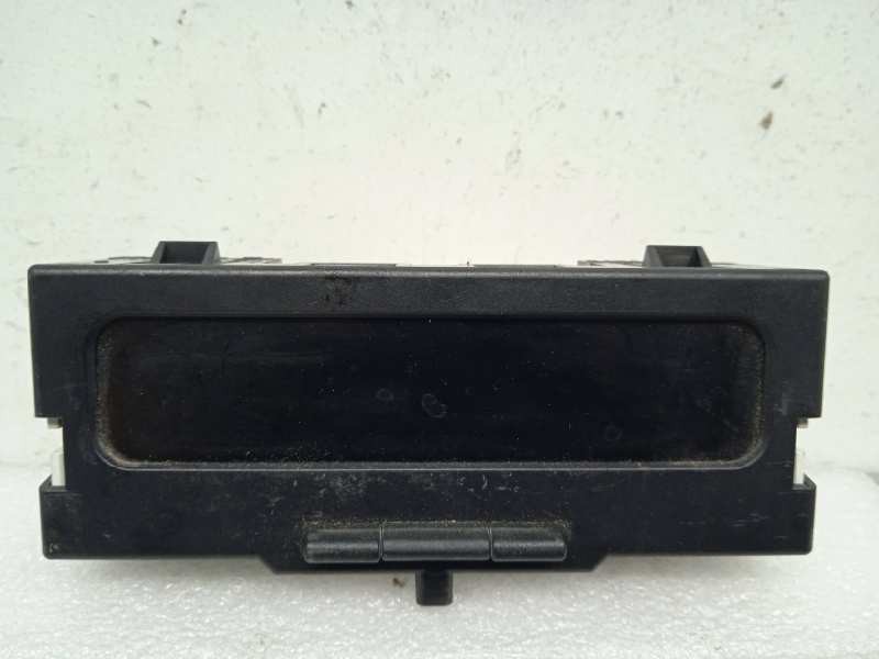 Recambio de display para renault megane ii berlina 5p confort authentique referencia OEM IAM 8200350498 8200350498A 