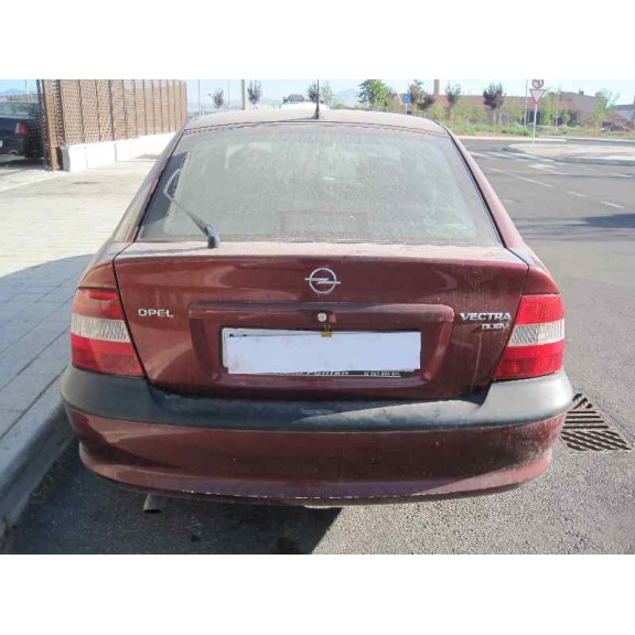 opel vectra b berlina del año 1997