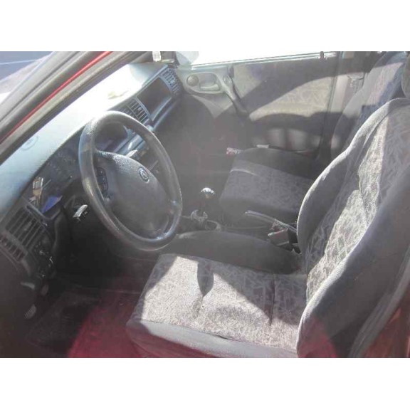 opel vectra b berlina del año 1997