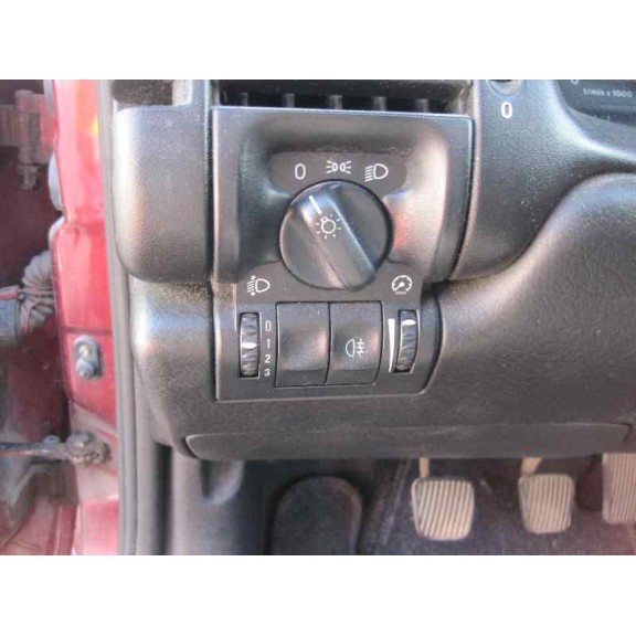 opel vectra b berlina del año 1997