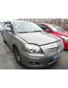toyota avensis berlina (t25) del año 2007