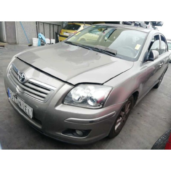 toyota avensis berlina (t25) del año 2007