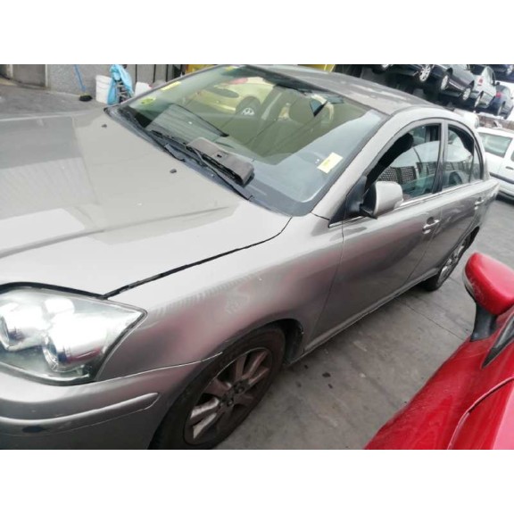 toyota avensis berlina (t25) del año 2007