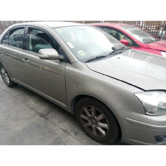 toyota avensis berlina (t25) del año 2007