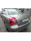 toyota avensis berlina (t25) del año 2007