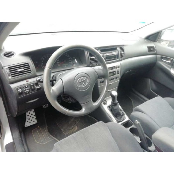 toyota corolla (e12) del año 2003