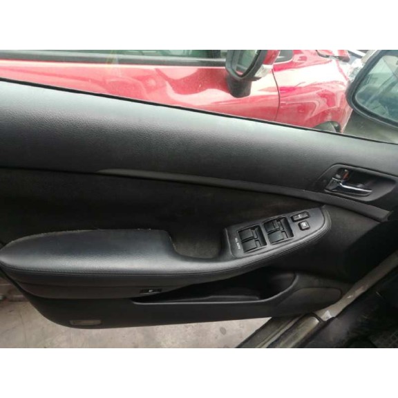 toyota avensis berlina (t25) del año 2007