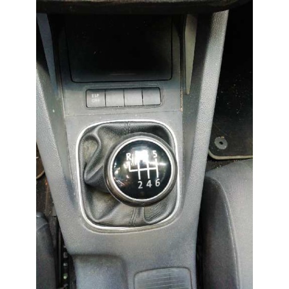 volkswagen golf v berlina (1k1) del año 2008