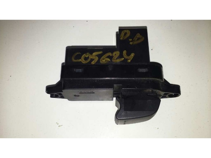 Recambio de mando elevalunas delantero derecho para mazda 6 berlina (gg) 2.0 diesel cat referencia OEM IAM   