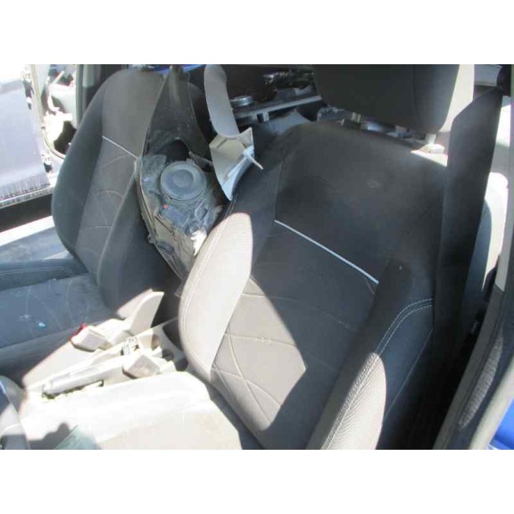 ford fiesta (ccn) del año 2013