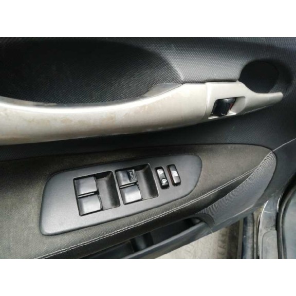 toyota auris del año 2007