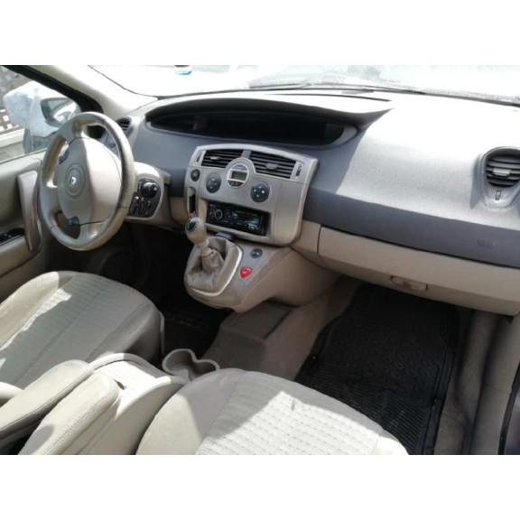 renault scenic ii del año 2004