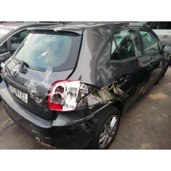 toyota auris del año 2009