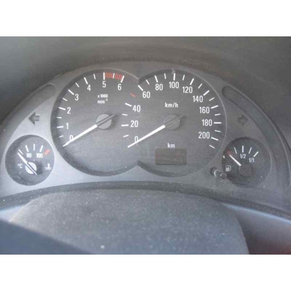 opel corsa c del año 2003