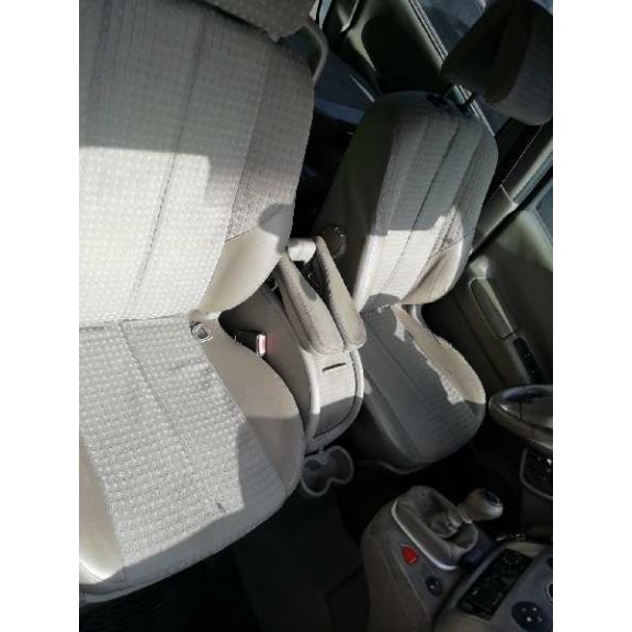 renault scenic ii del año 2004