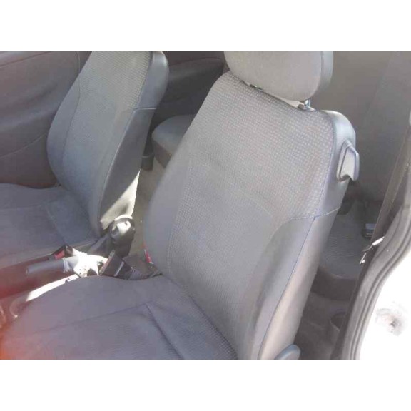 opel corsa c del año 2003