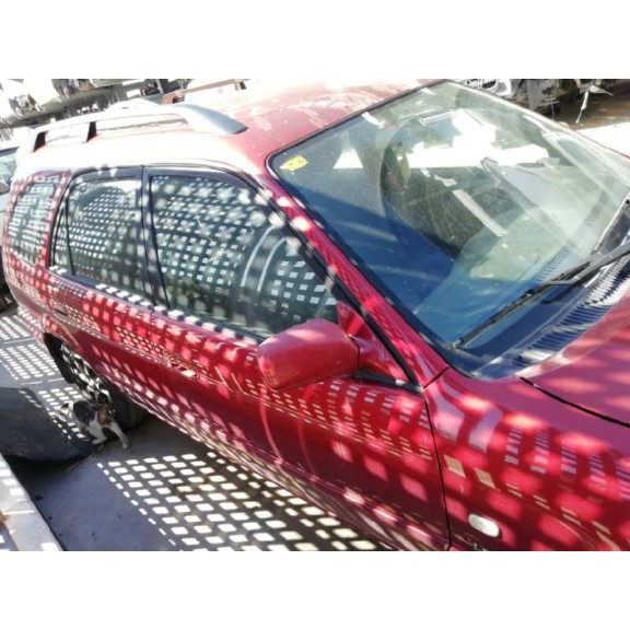 toyota corolla familiar (e11) del año 2000