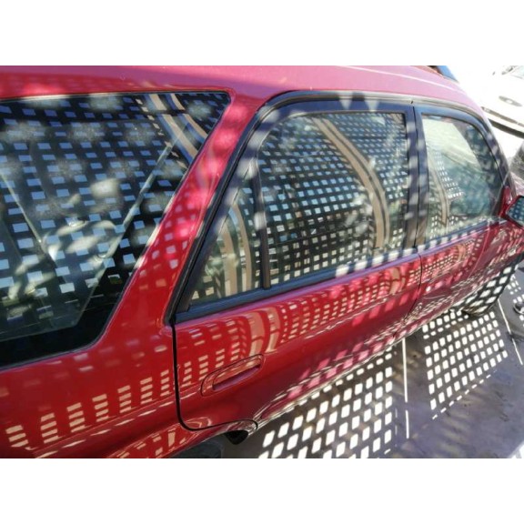 toyota corolla familiar (e11) del año 2000