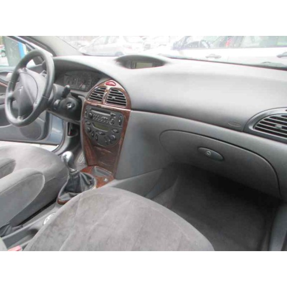 citroën c5 berlina del año 2001