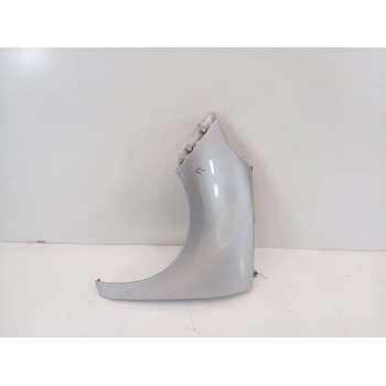 Recambio de aleta delantera izquierda para renault scénic iii (jz0/1_) 1.5 dci referencia OEM IAM 631017581R  