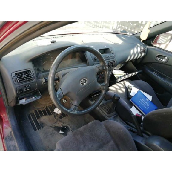 toyota corolla familiar (e11) del año 2000