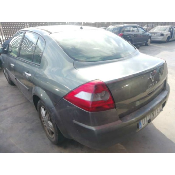 renault megane ii classic berlina del año 2003