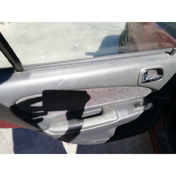 toyota corolla familiar (e11) del año 2000